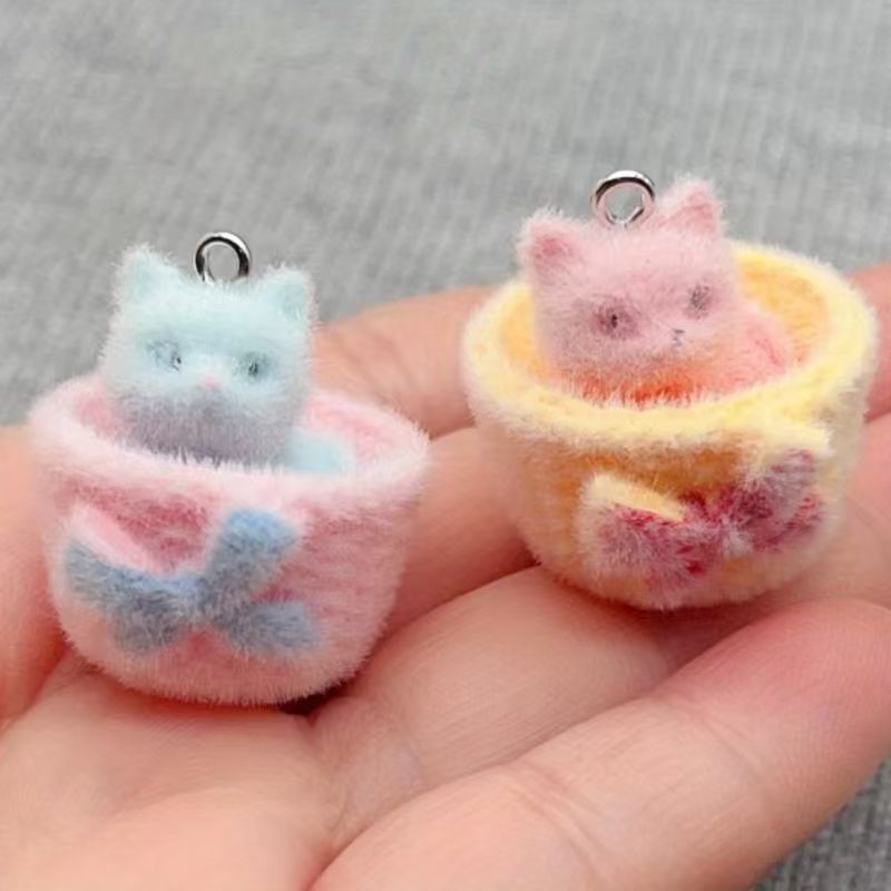 Jewelry Making Factory - 4 buah liontin kucing resin 3D,